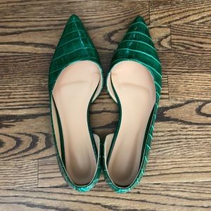 Faux snakeskin emerald green pointed flats